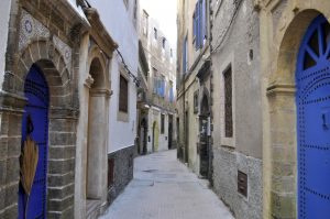 Medina_of_Essaouira_walk_along_the_narrow_streets